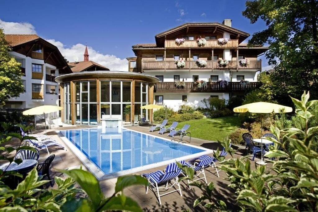Отель Hotel Bon Alpina 3*