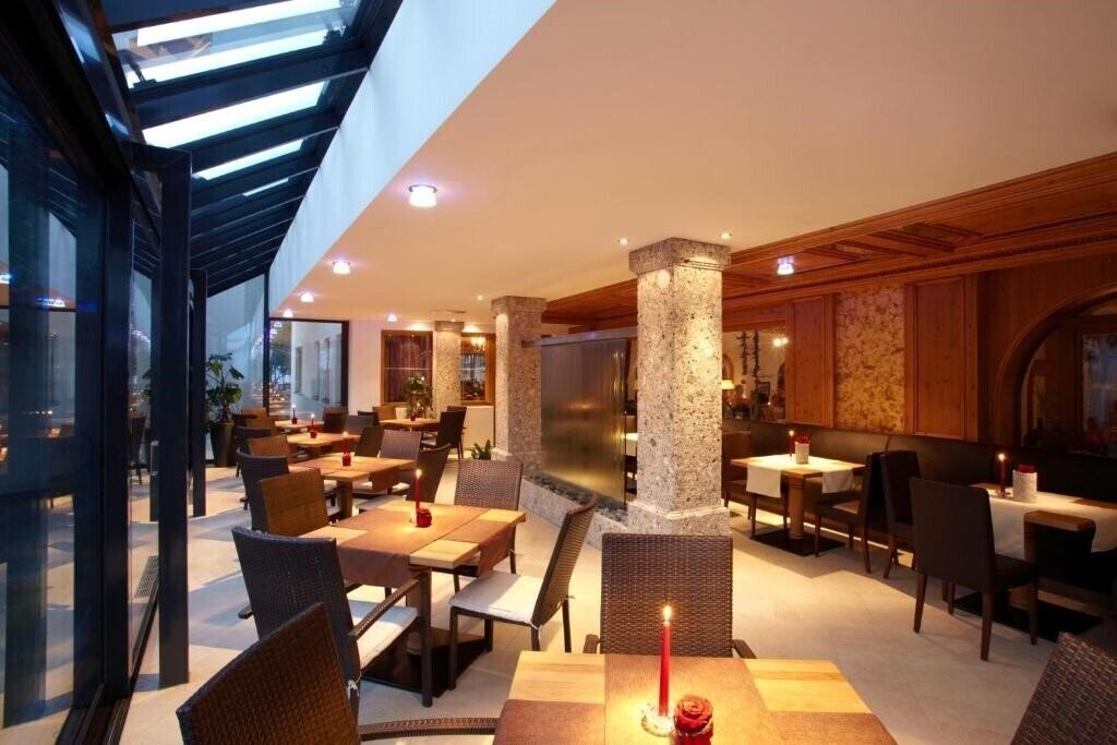 Изображение Schwarzer Adler 4*