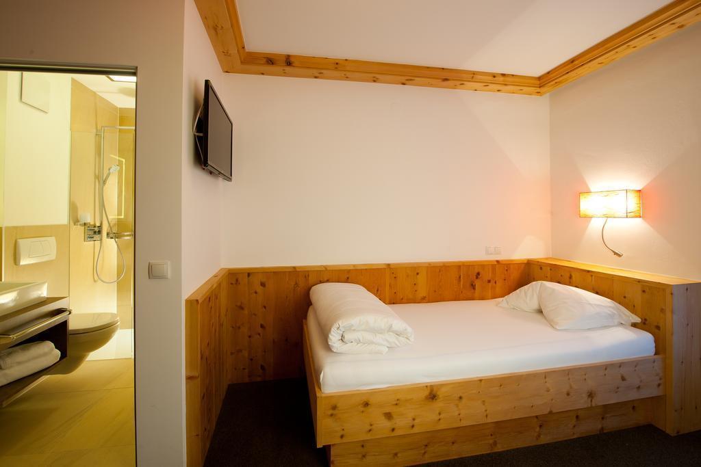 Фотографія Hotel Bierwirt 4*