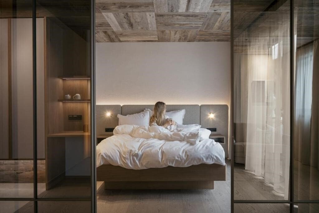 Готель Piz Tasna Alp Vita 4*