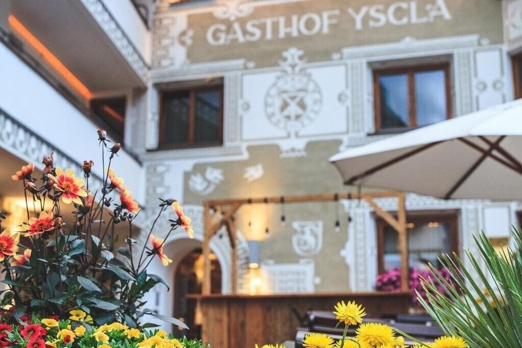 Готель Yscla 4*