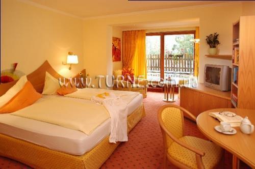 Готель Pragant 4*