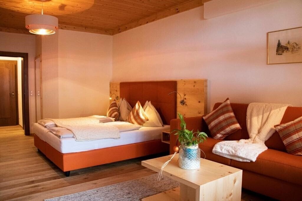 Фото Kolmhof Hotel (Bad Kleinkirchheim) 4*