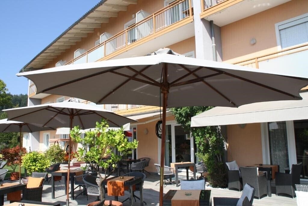 Отель Krakolinig Pension 3*