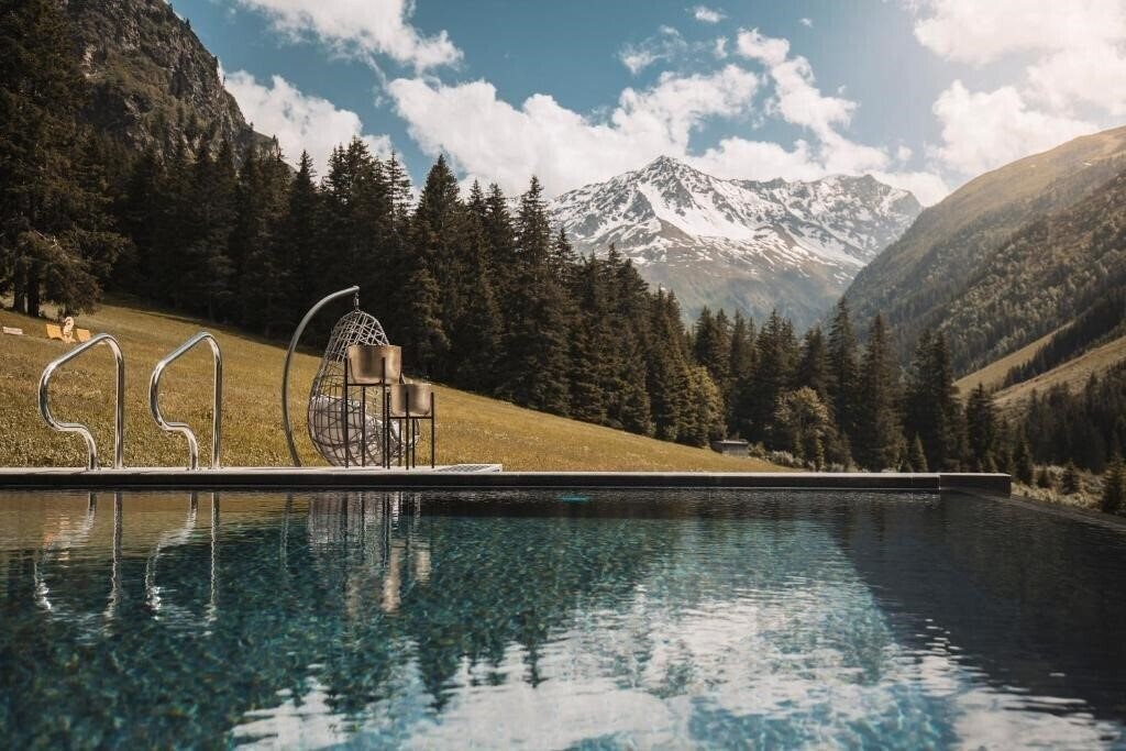 Отель Sportalm Hotel 3*