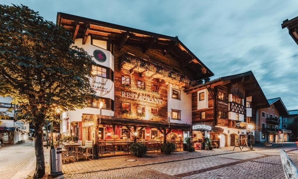 Готель Zur Dorfschmiede 4*