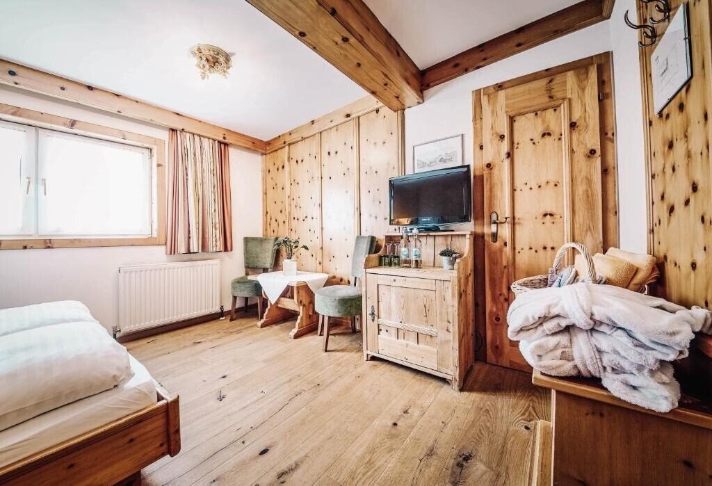 Картинка Zur Dorfschmiede 4*