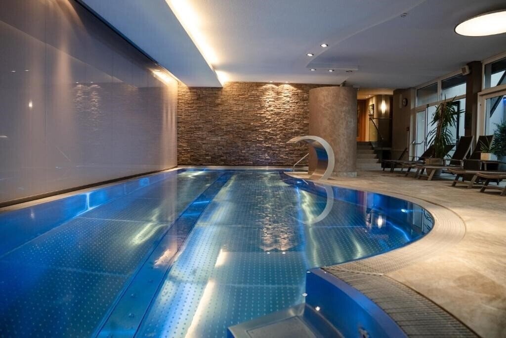 Изображение Sport & Beauty Hotel Schweizerhof 4*
