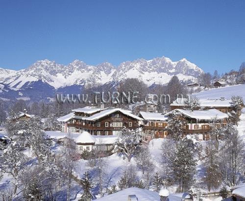 Отель Relais & Chateaux Hotel Tennerhof 5*