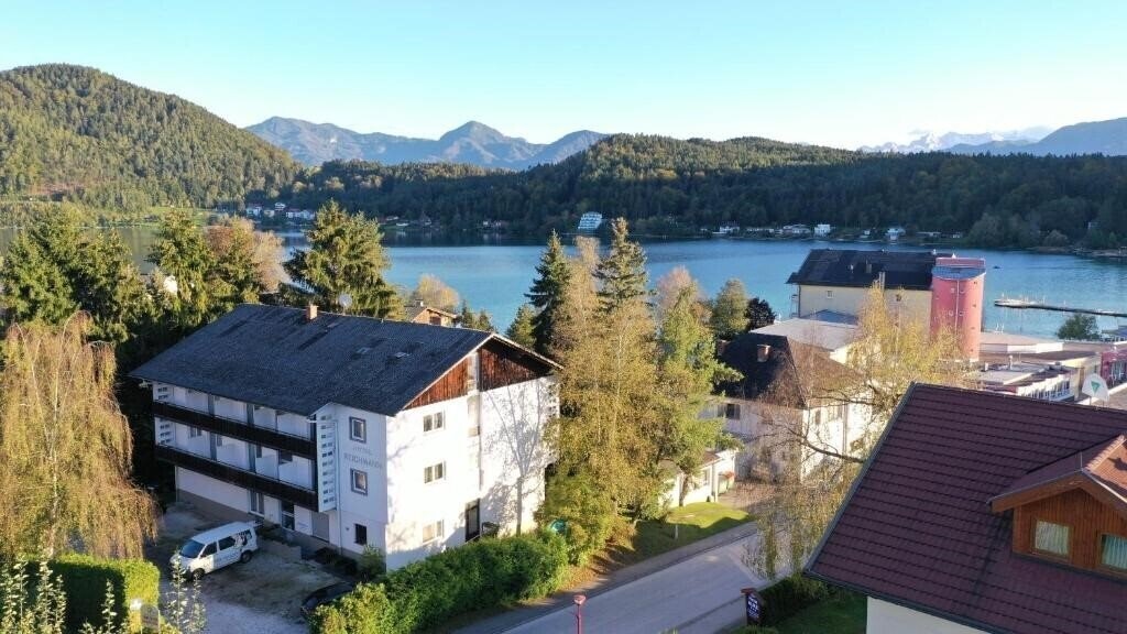 Готель Reichmann Hotel 3*