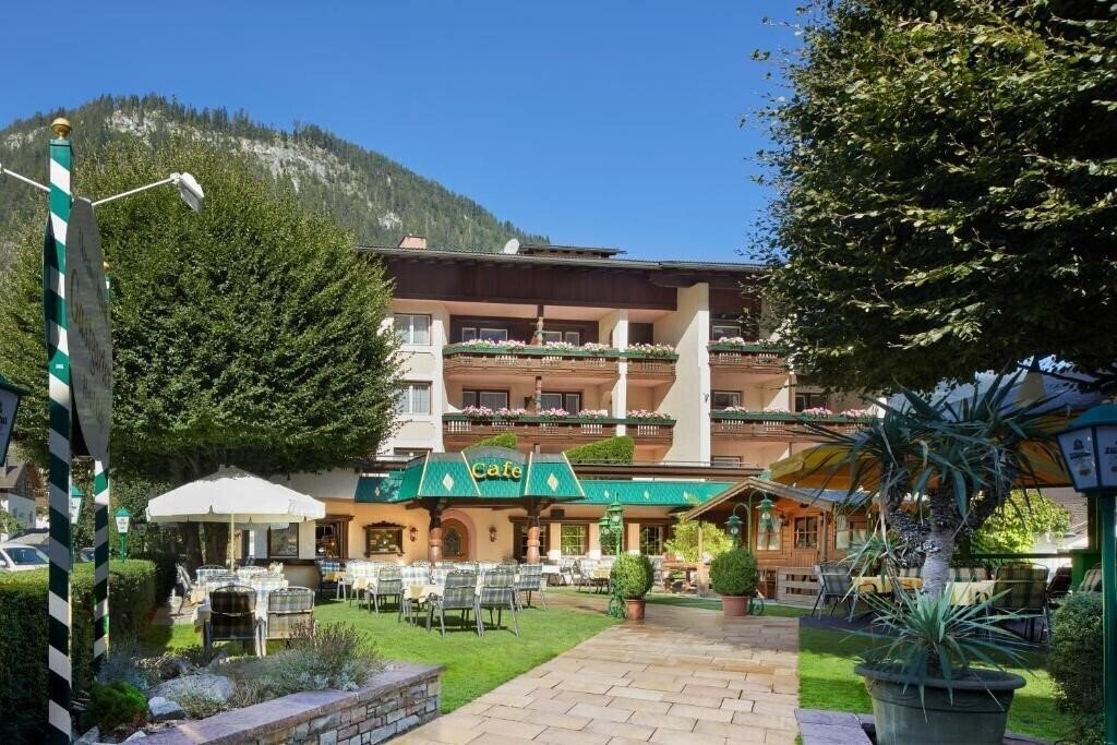 Картинка Alpenhof Kristall 3*