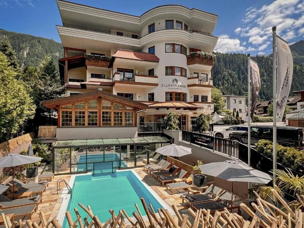 Готель Zillertaler Hof 4*