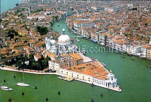 Готель Al Mori D'oriente 4*