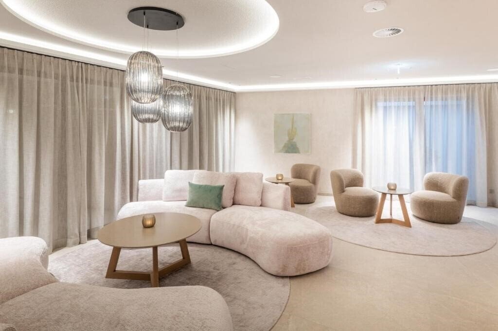 Изображение Alpendomizil Neuhaus Mayrhofen 4*