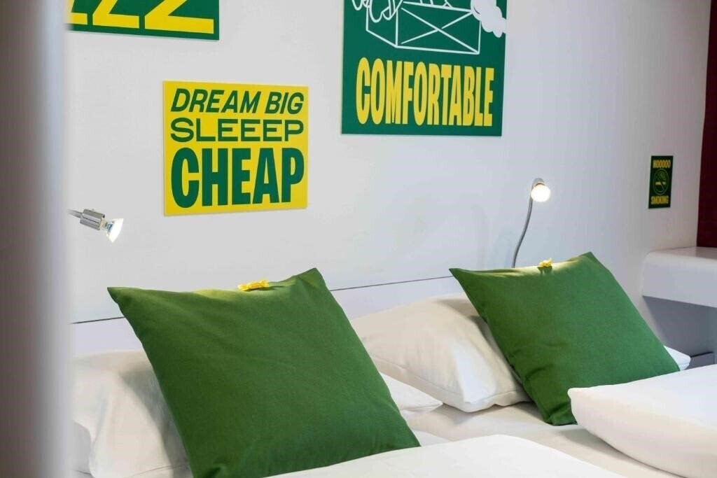 Фото Hb1 Budget Hotel Wiener Neudorf 1*