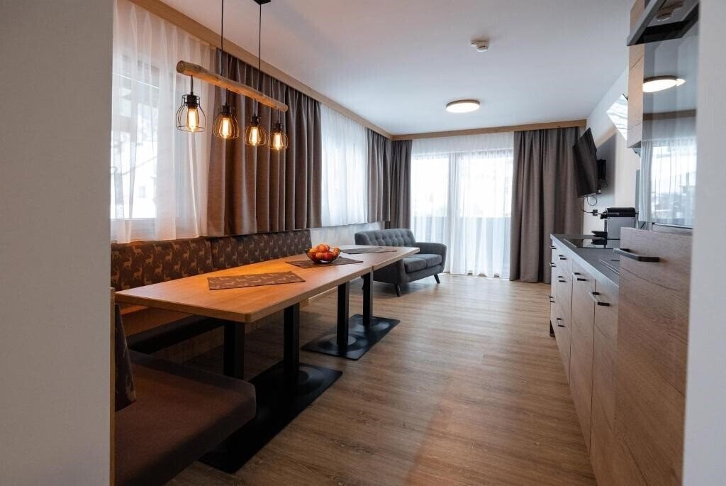 Фотографія Hotel Steuxner 3*