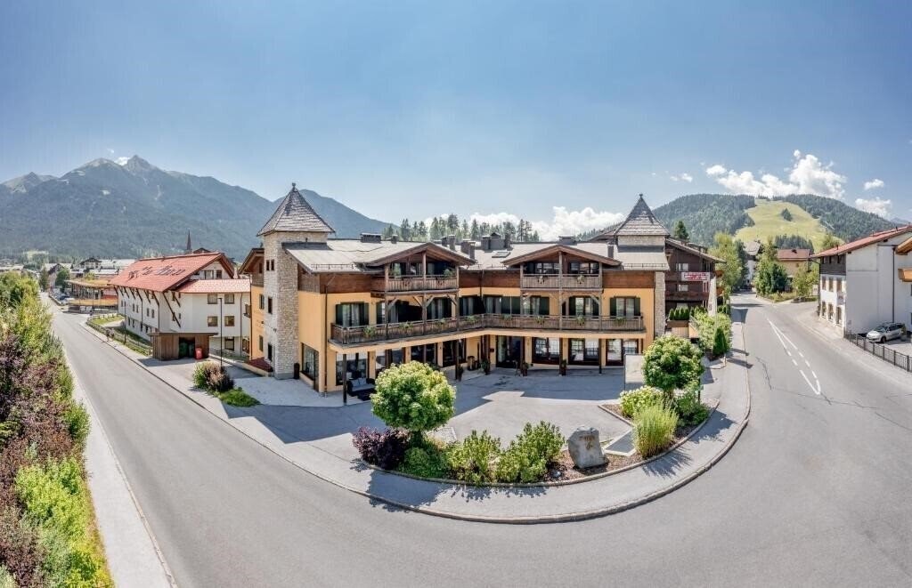 Готель Torri di Seefeld 4*