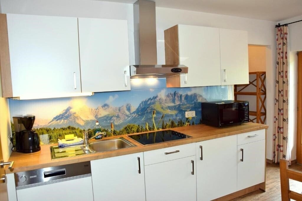 Фотография Astoria Apartments 4*