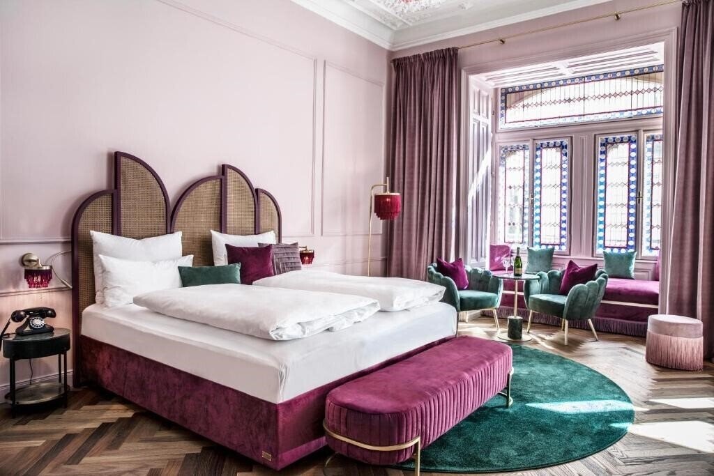 Готель Eurostars Josefine 4*