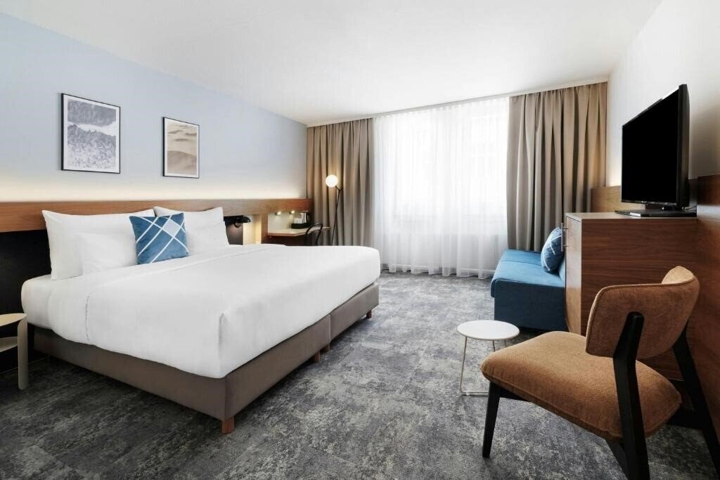 Готель Austria Trend Hotel Anatol 4*