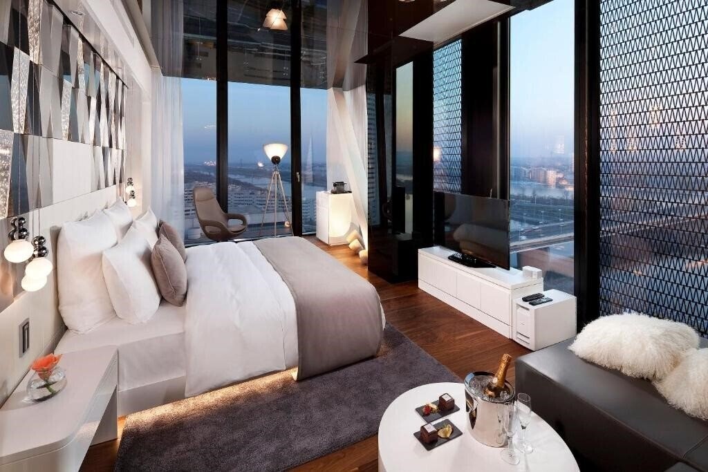 Готель Melia Vienna 5*