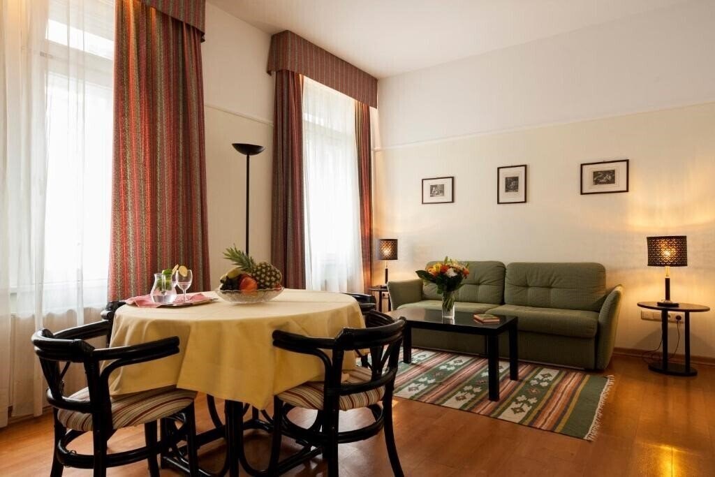 Фото Mondial Appartement Hotel 4*