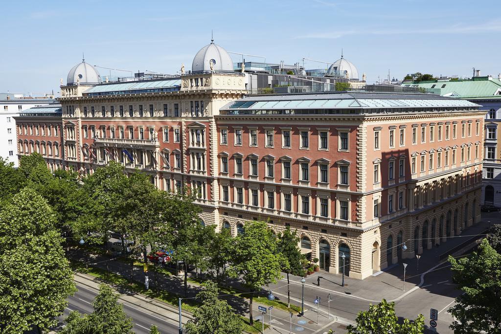 Готель Palais Kempinski 5*