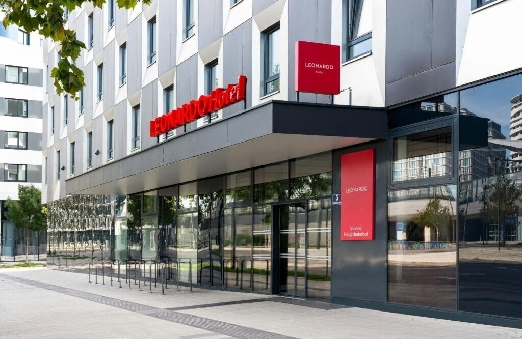 Готель Leonardo Hotel Vienna Hauptbahnhof 4*