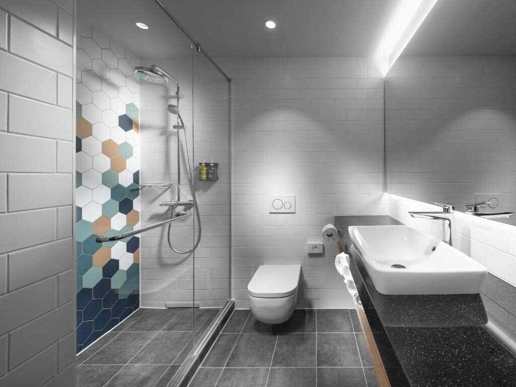 Фотография Holiday Inn Vienna South 4*