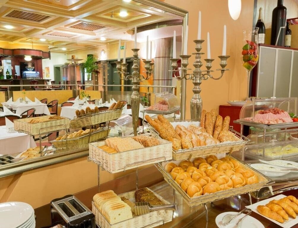 Картинка Vienna Sporthotel 3*