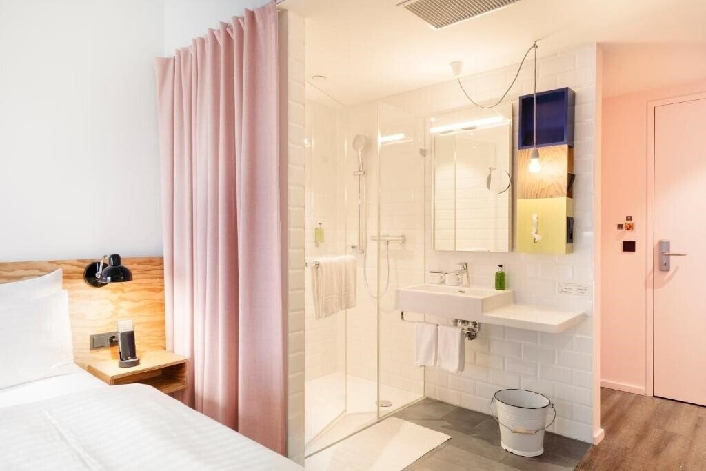 Фото Hotel Schani Wien 4*