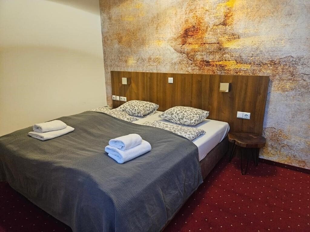 Фото Klimt Hotel & Apartments 3*