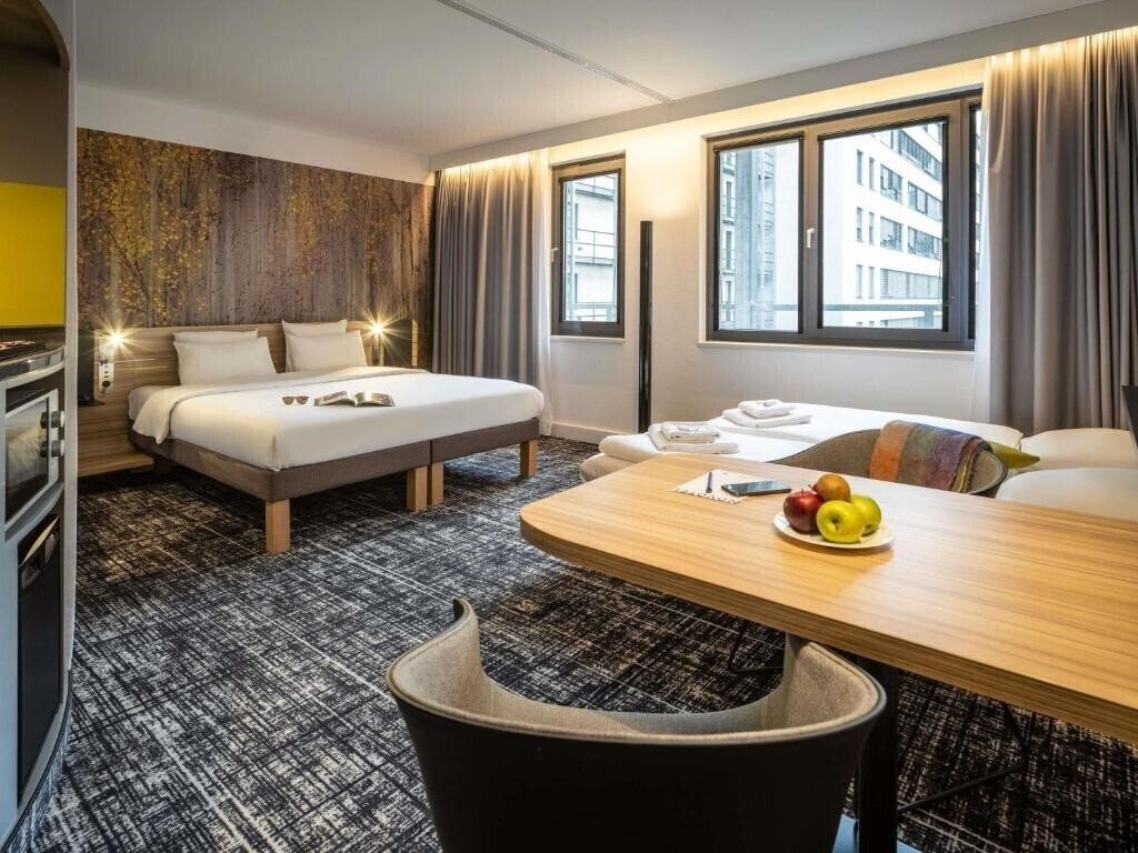 Фото Novotel Suites Wien City Donau 4*