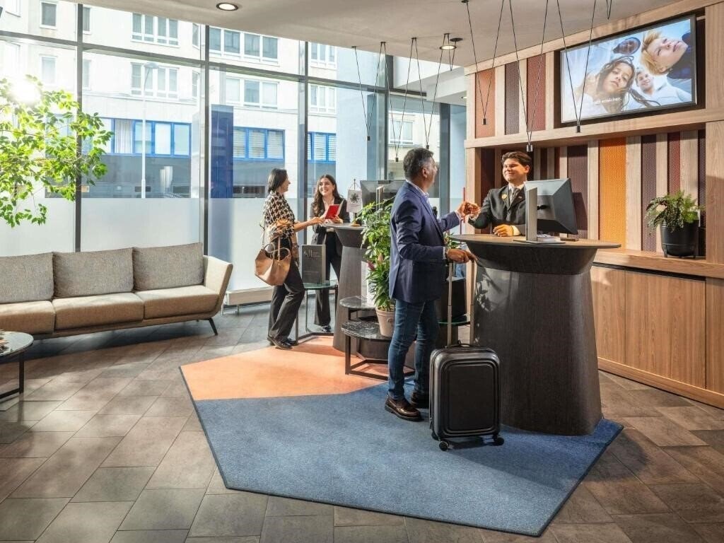 Картинка Novotel Suites Wien City Donau 4*