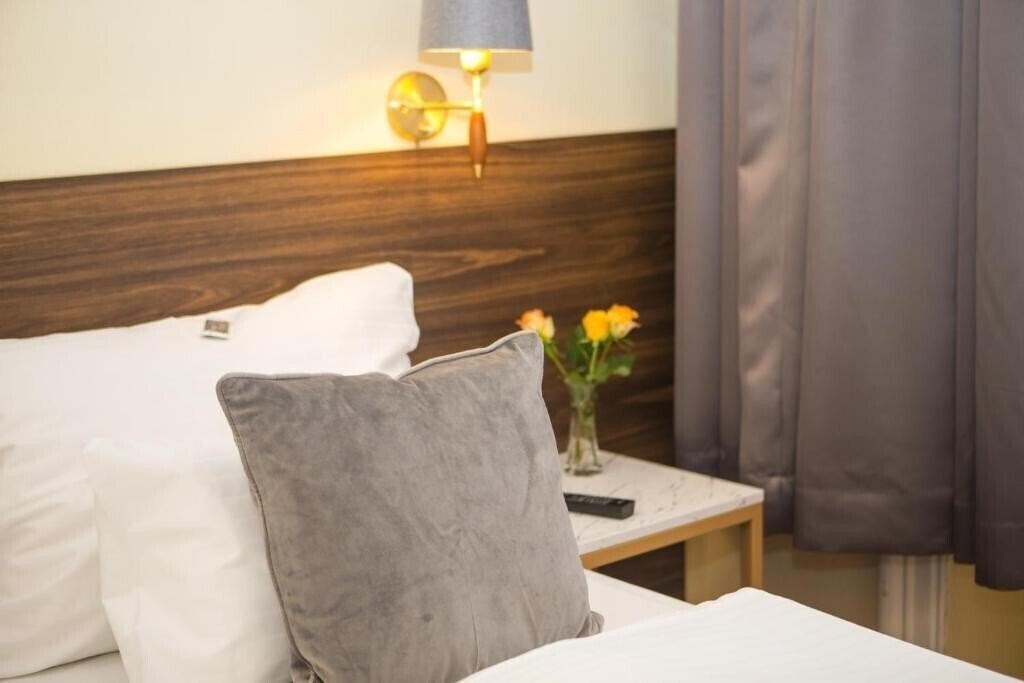 Готель City Pension 4*