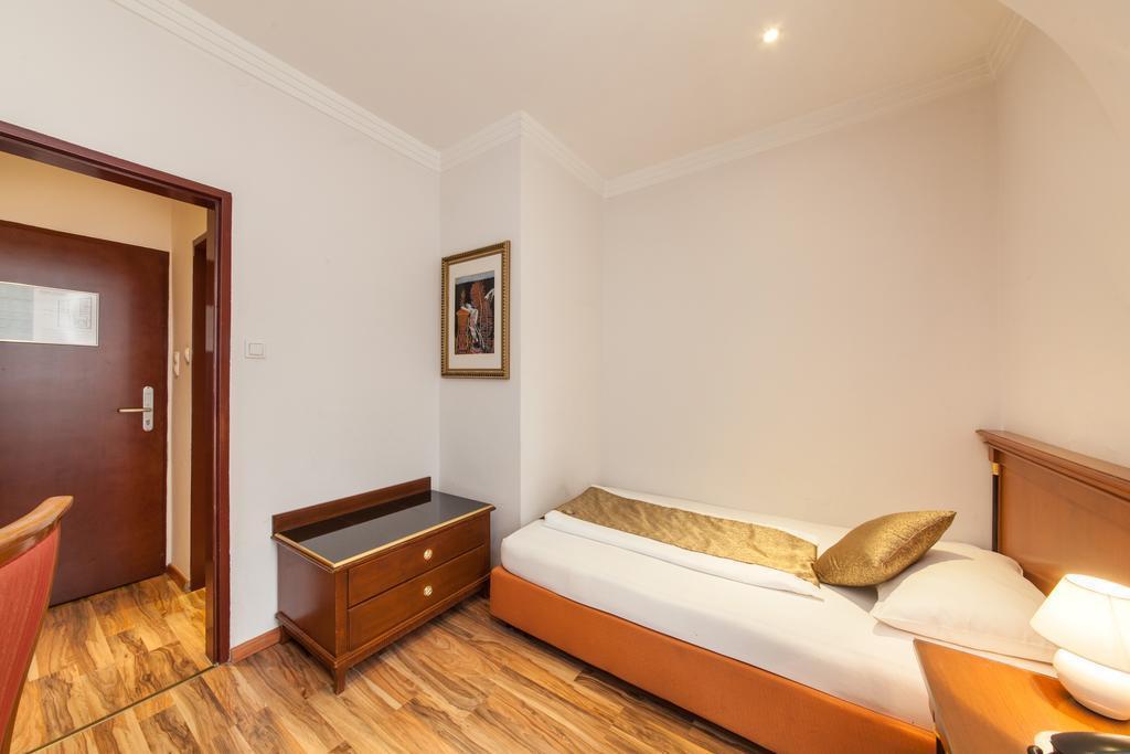 Фотографія Novum Hotel Cristall Wien Messe 3*