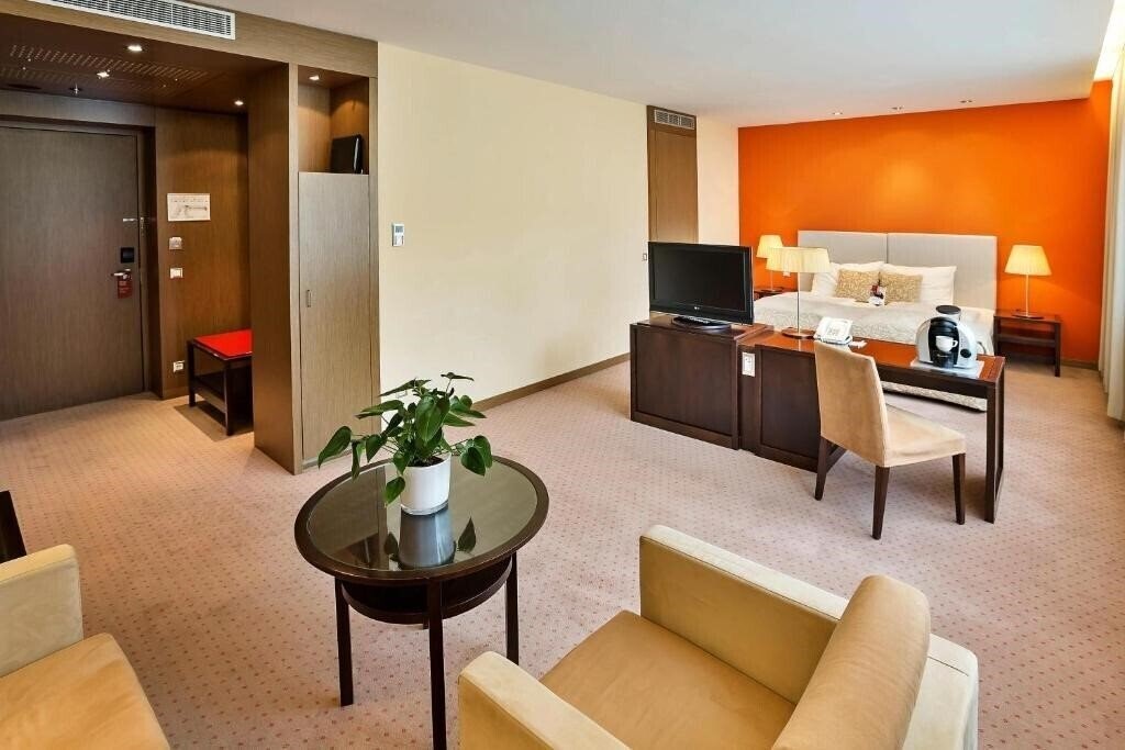 Картинка Austria Trend Hotel Savoyen 4*