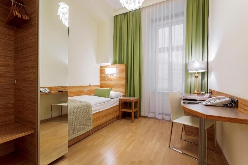 Картинка Wandl 4*