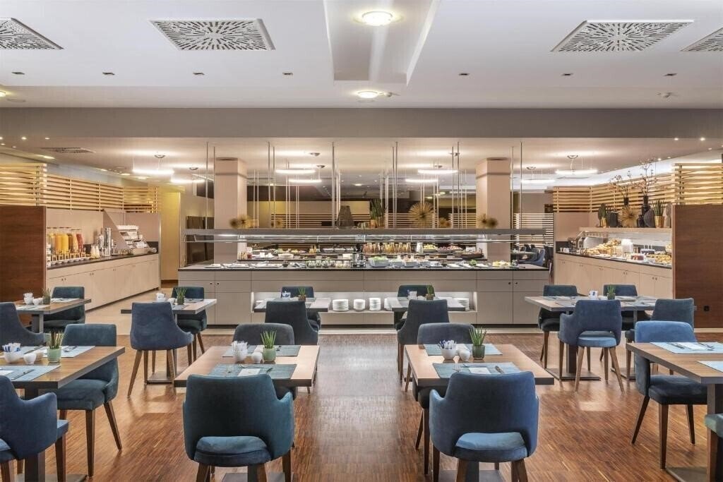 Фотографія Nh Vienna Airport Conference Center 3*