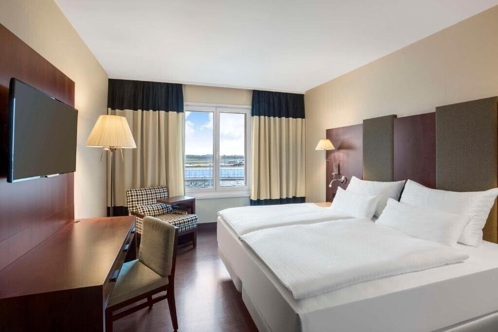 Картинка Nh Vienna Airport Conference Center 3*