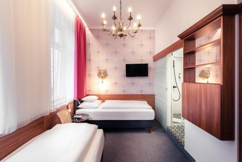 Картинка Donauwalzer 3*