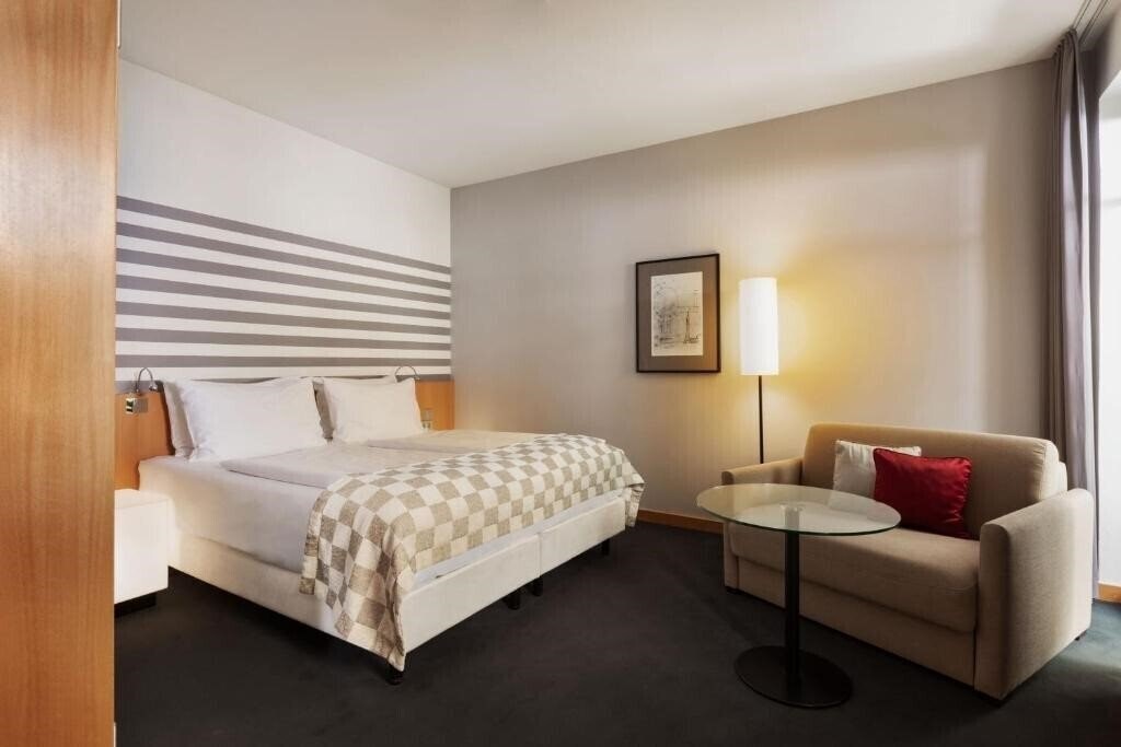 Фотографія Holiday Inn Vienna City 4*