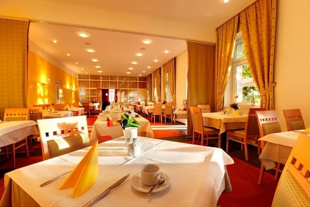 Изображение Strandhotel Alte Donau 4*