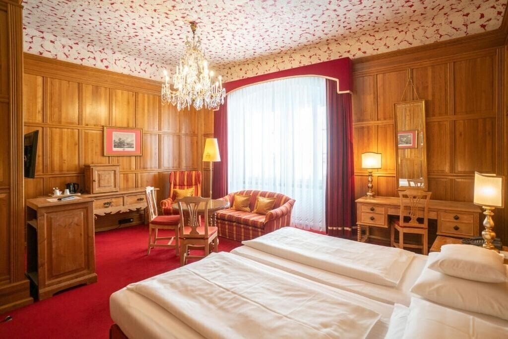 Фото Koenig Von Ungarn Hotel 4*