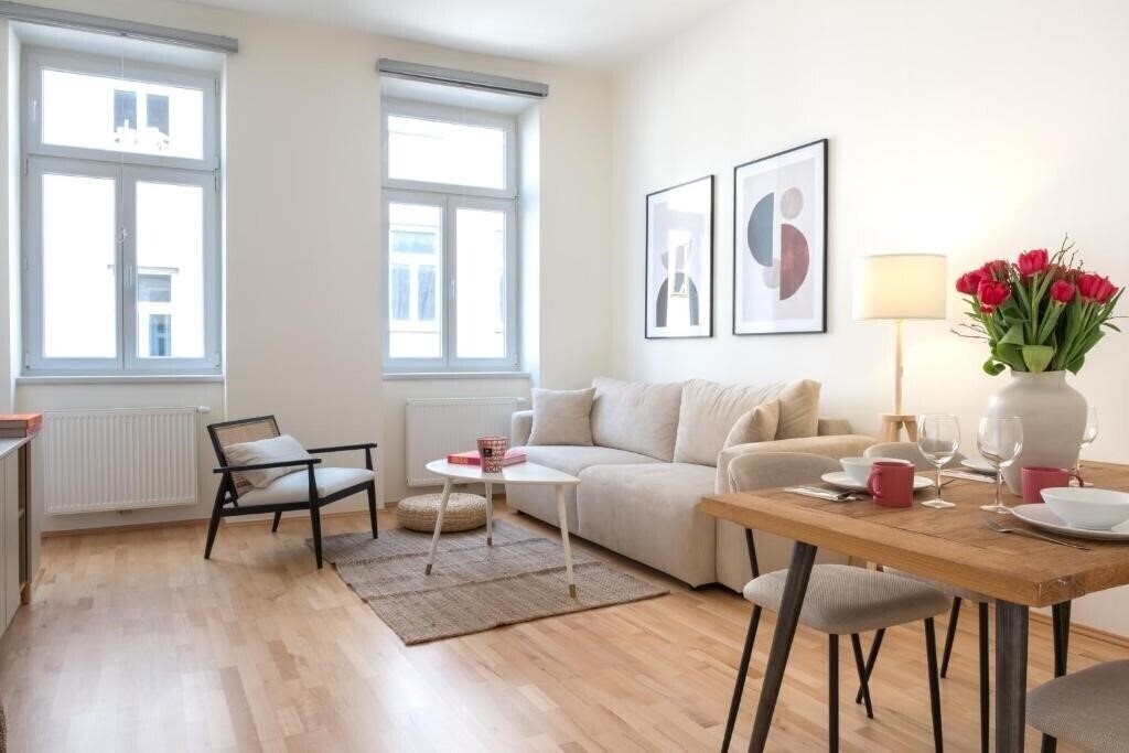 Готель City Apartments 4*