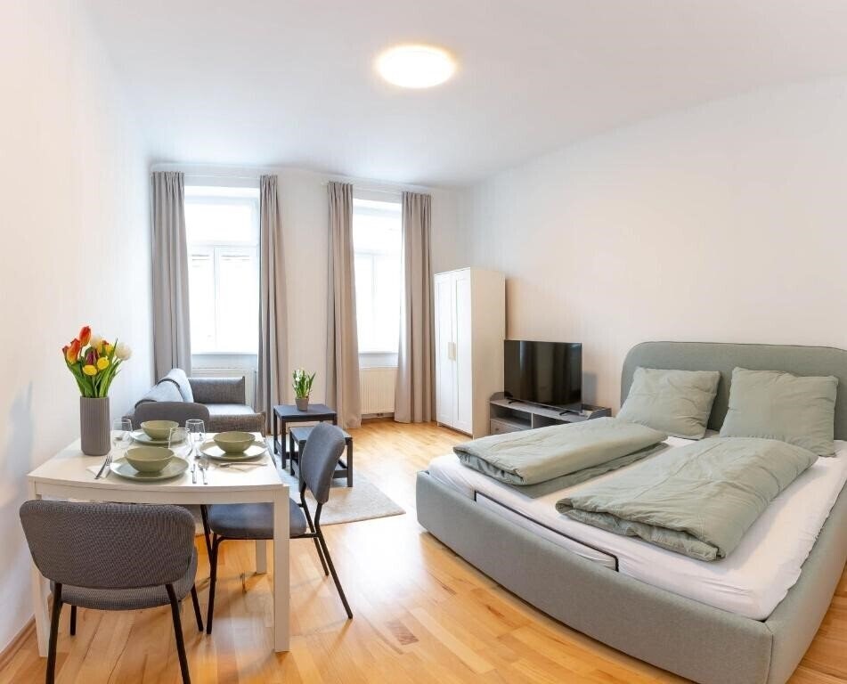 Фото City Apartments 4*