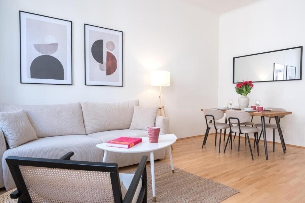 Фотографія City Apartments 4*