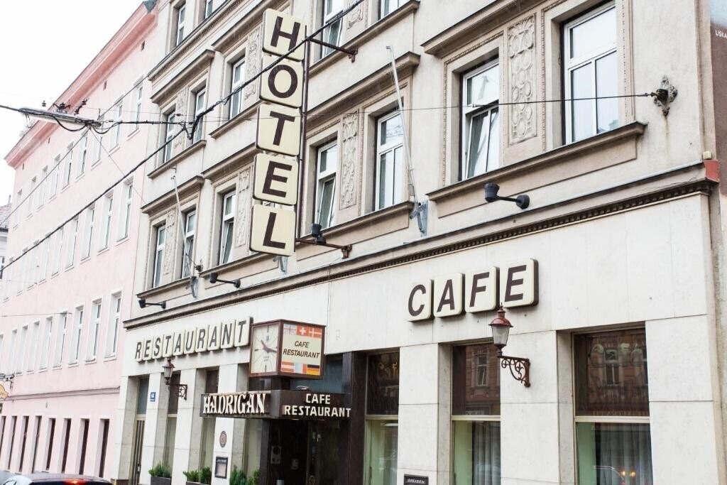 Картинка Hadrigan 3*