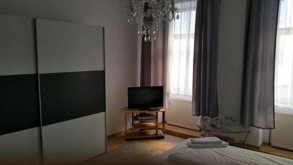 Фото Appartementhotel Marien-Hof 3*