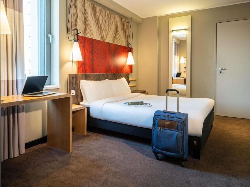 Готель Ibis Wien Hauptbahnhof 3*